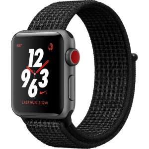 Apple Watch Series 3 Nike+ - Smartwatch - Zwart - 38mm