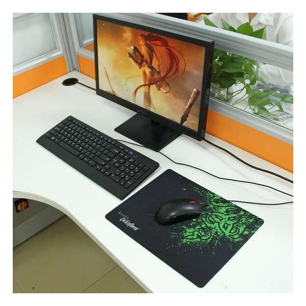 Slim anti-slip Razer patroon zachte soepele Rubber kleding oppervlak Game Pad muismat  Afmeting: 317 x 244 x 2 mm