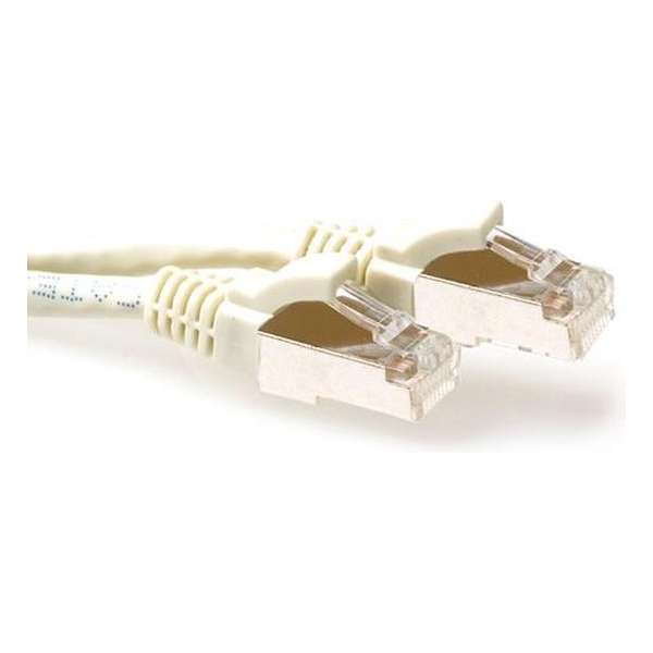 ACT FB6030 netwerkkabel 30 m Cat6a S/FTP (S-STP) Ivoor