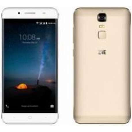 ZTE Blade A610 Plus 14 cm (5.5'') 4 GB 32 GB Dual SIM 4G Micro-USB Goud Android 6.0 5000 mAh